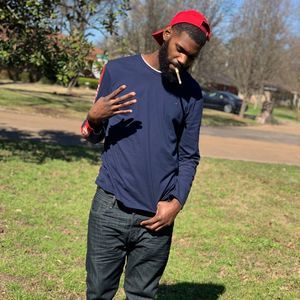 Meet your Posher, Dee